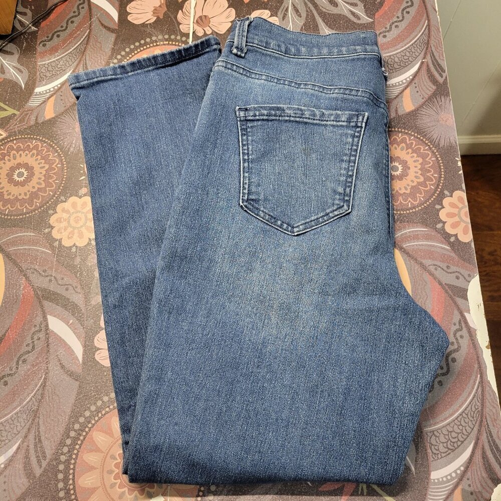 Gloria Vanderbilt 12S Missy Medium Wash Denim Blue Amanda Line Tapered Jeans